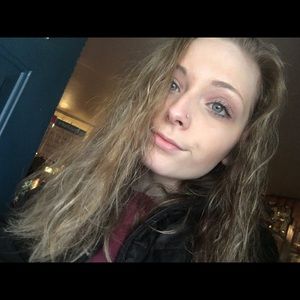 Meet your Posher, Zoe